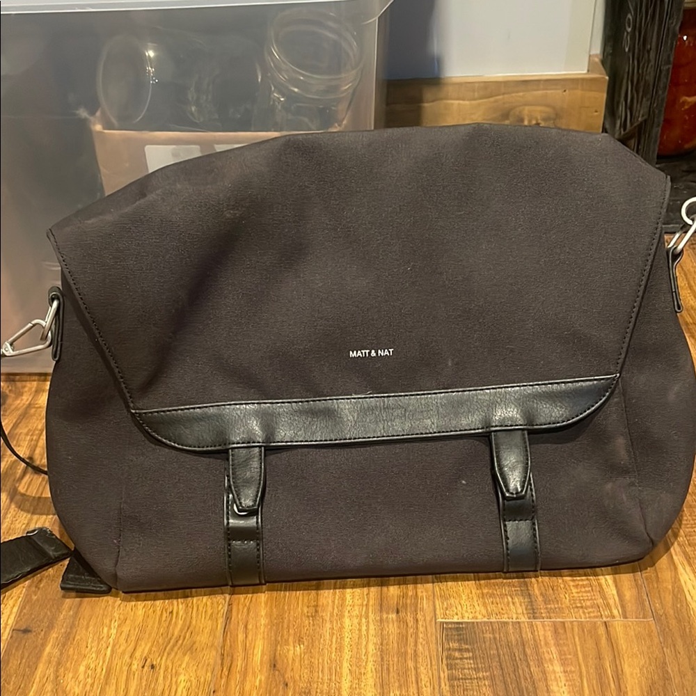 Matt & Nat Black Urban Messenger Bag